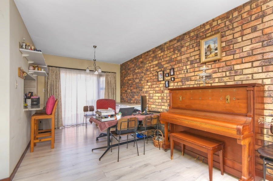 3 Bedroom Property for Sale in Lonehill Gauteng