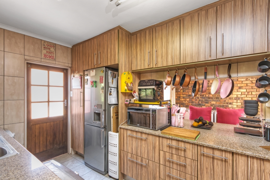 3 Bedroom Property for Sale in Lonehill Gauteng