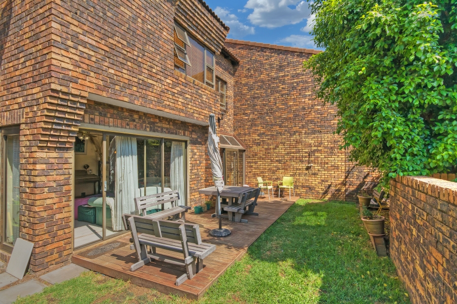 3 Bedroom Property for Sale in Lonehill Gauteng