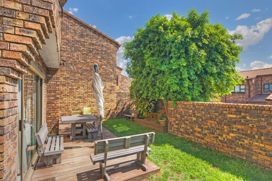 3 Bedroom Property for Sale in Lonehill Gauteng