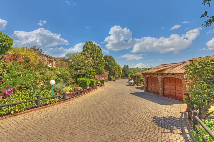 3 Bedroom Property for Sale in Lonehill Gauteng