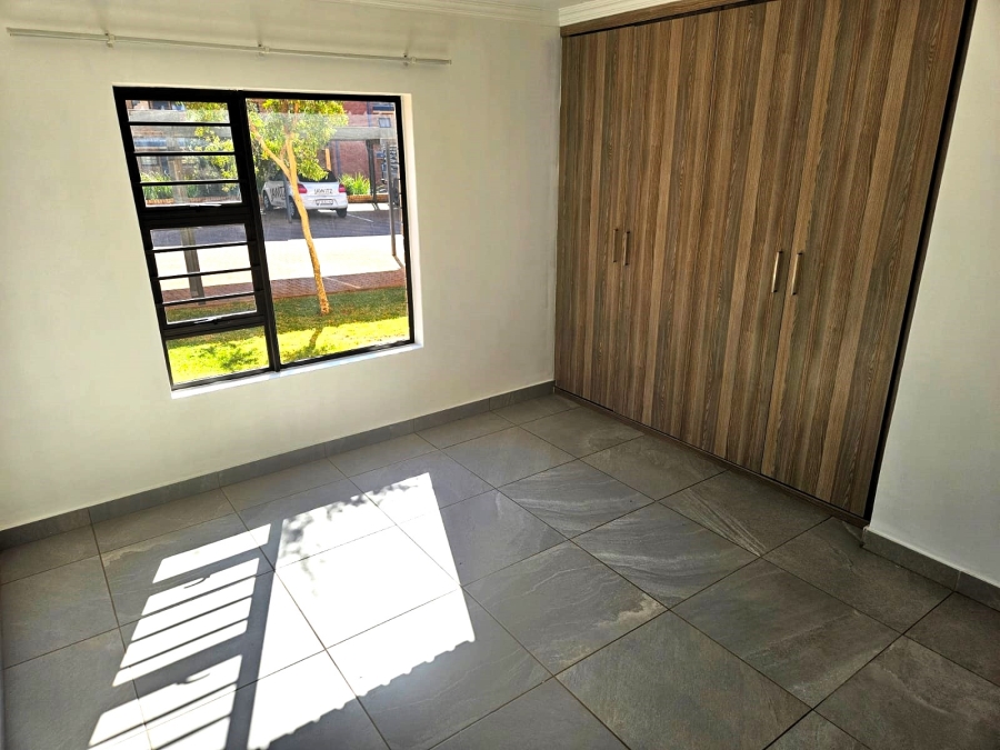 To Let 2 Bedroom Property for Rent in Olympus AH Gauteng