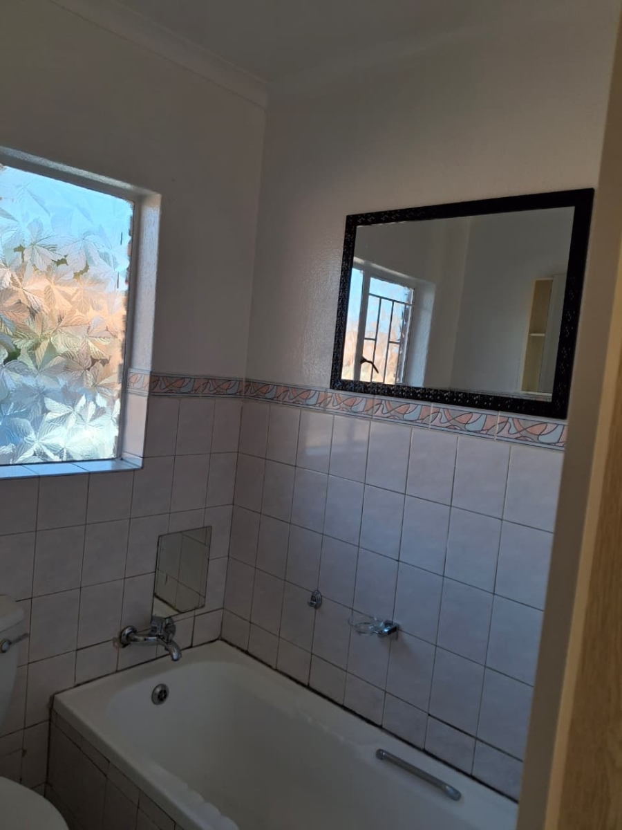 To Let 2 Bedroom Property for Rent in Birchleigh Gauteng