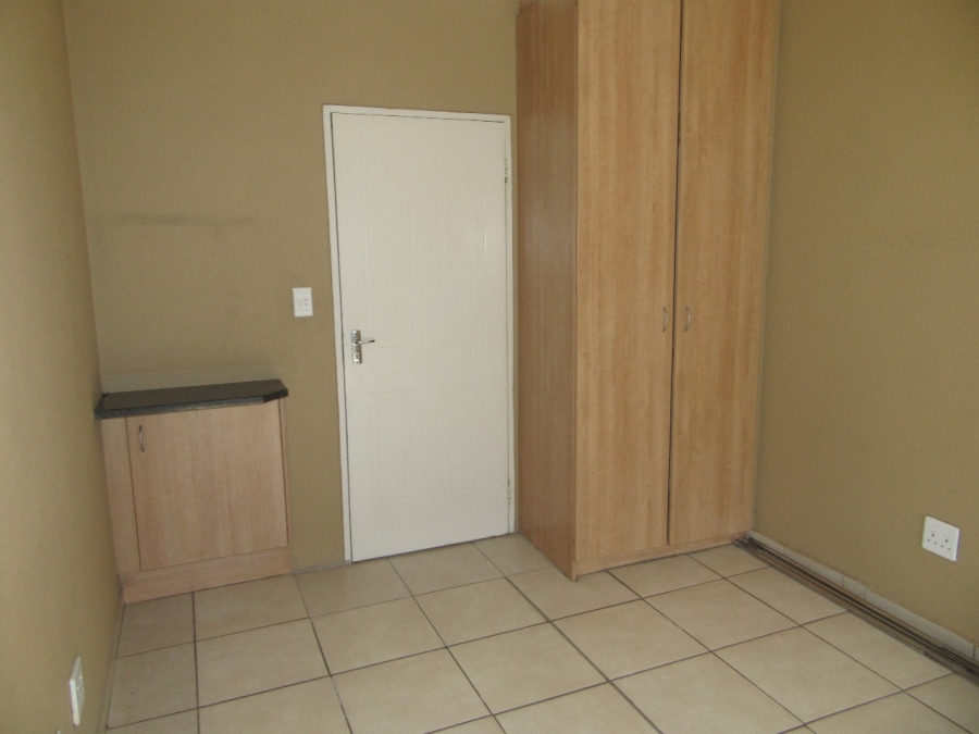 1 Bedroom Property for Sale in Albemarle Gauteng