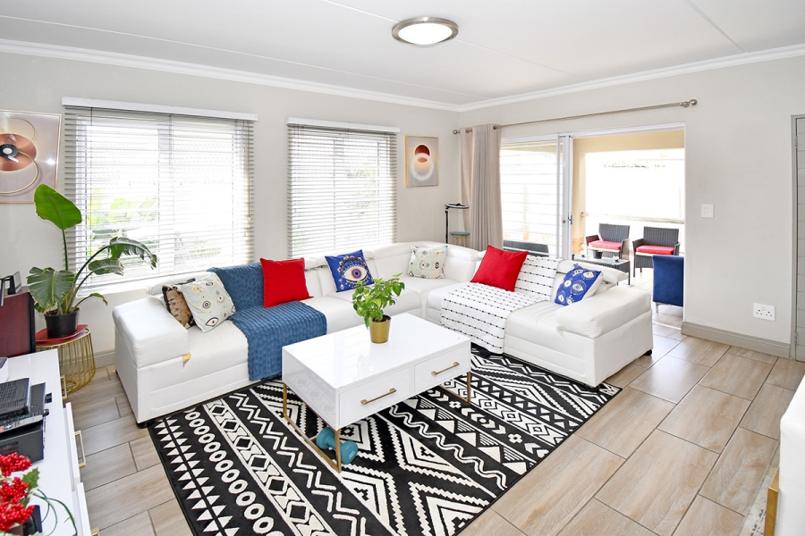 3 Bedroom Property for Sale in Broadacres Gauteng