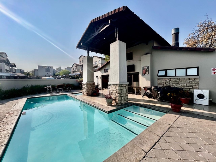 1 Bedroom Property for Sale in Sunninghill Gauteng