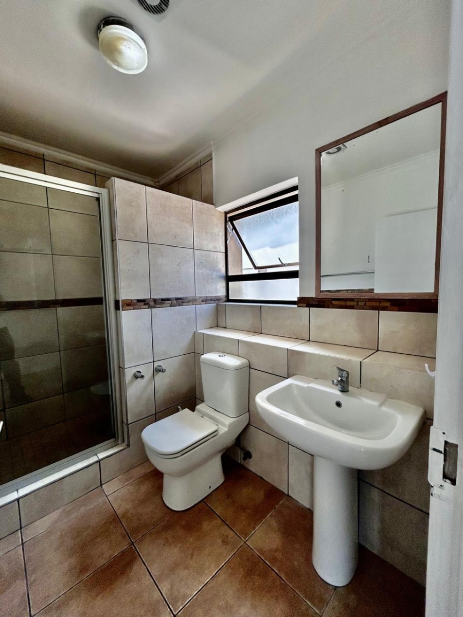 1 Bedroom Property for Sale in Sunninghill Gauteng