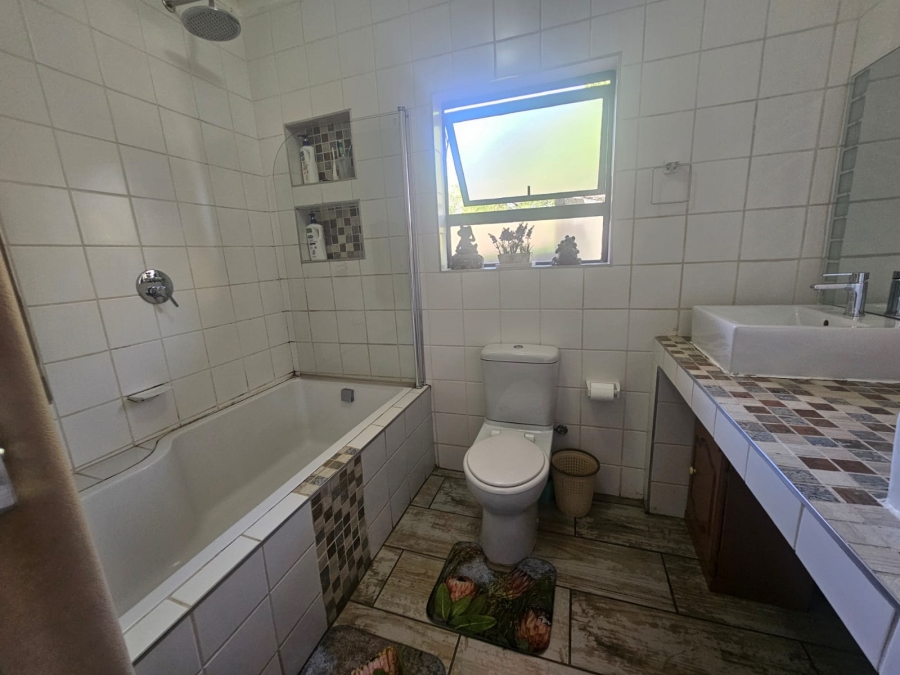 4 Bedroom Property for Sale in Greenhills Gauteng