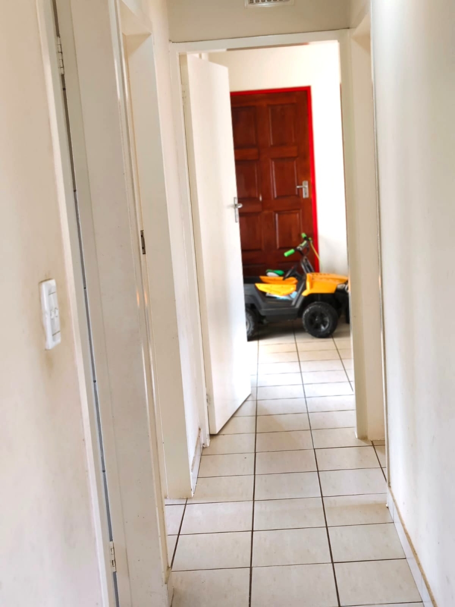 3 Bedroom Property for Sale in Clayville Gauteng