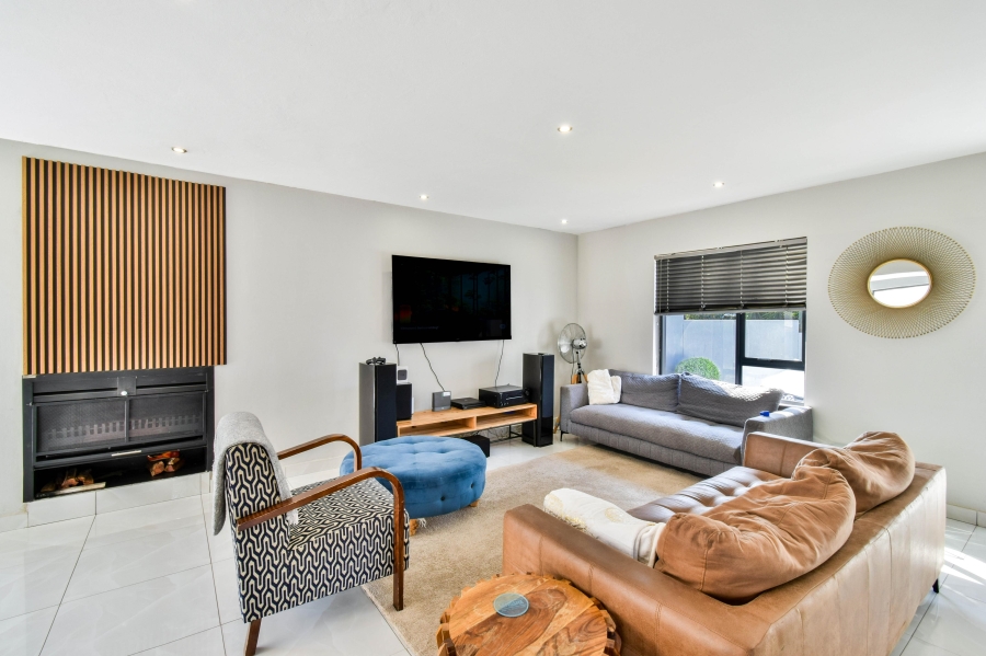 3 Bedroom Property for Sale in Olympus AH Gauteng