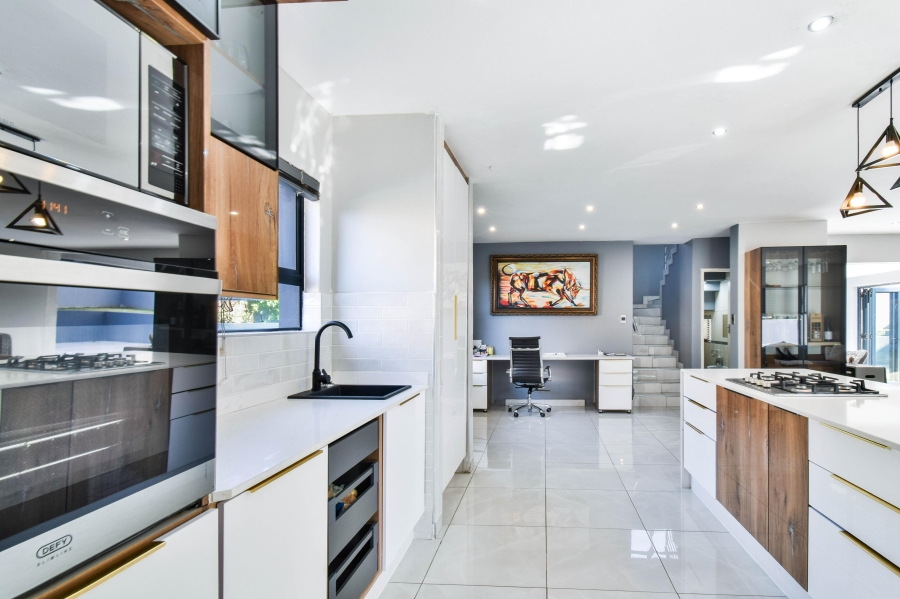 3 Bedroom Property for Sale in Olympus AH Gauteng