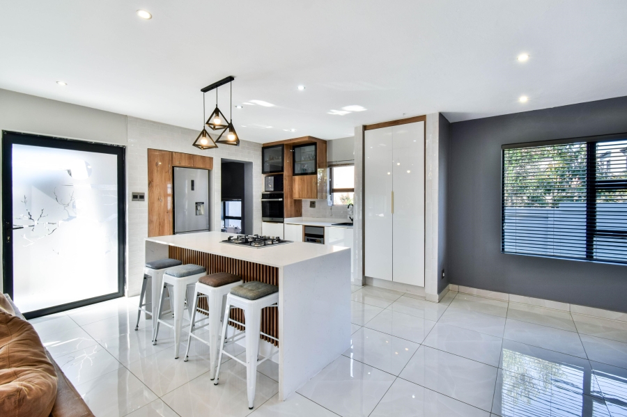 3 Bedroom Property for Sale in Olympus AH Gauteng