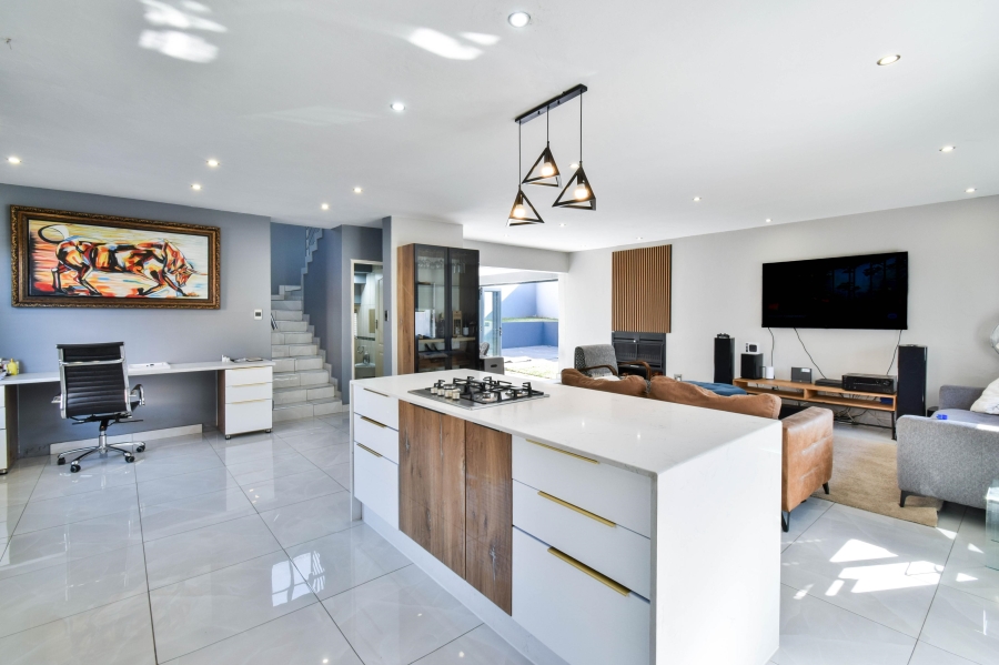 3 Bedroom Property for Sale in Olympus AH Gauteng