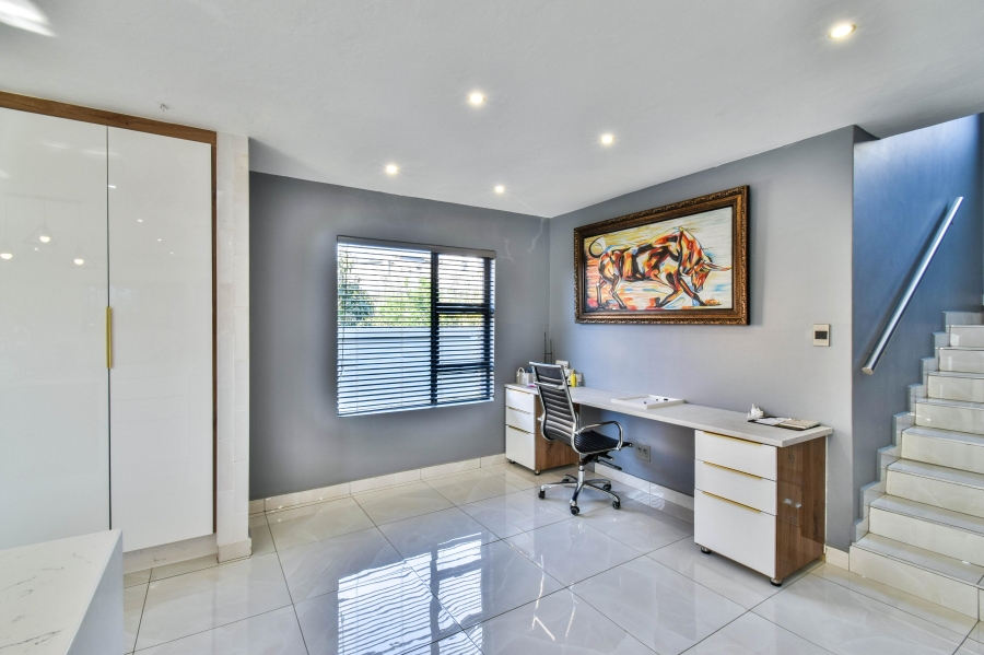 3 Bedroom Property for Sale in Olympus AH Gauteng