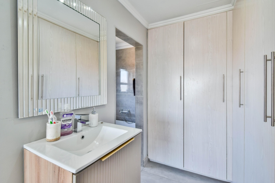 3 Bedroom Property for Sale in Olympus AH Gauteng