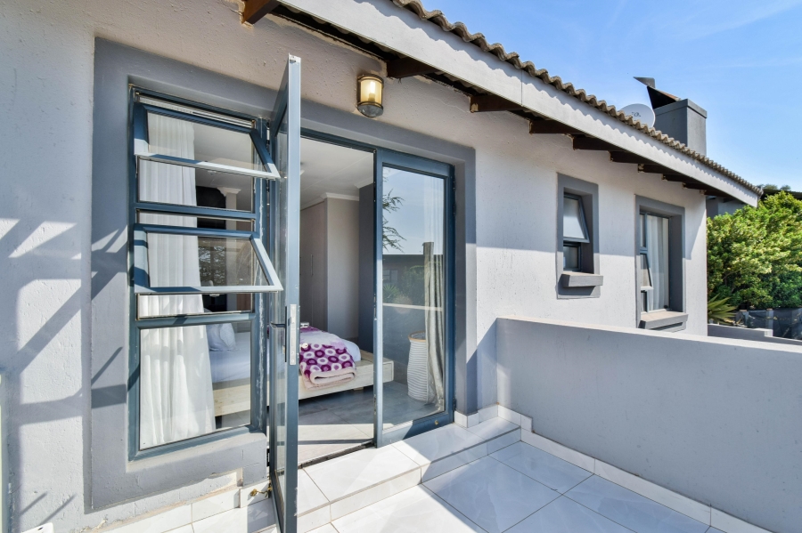 3 Bedroom Property for Sale in Olympus AH Gauteng
