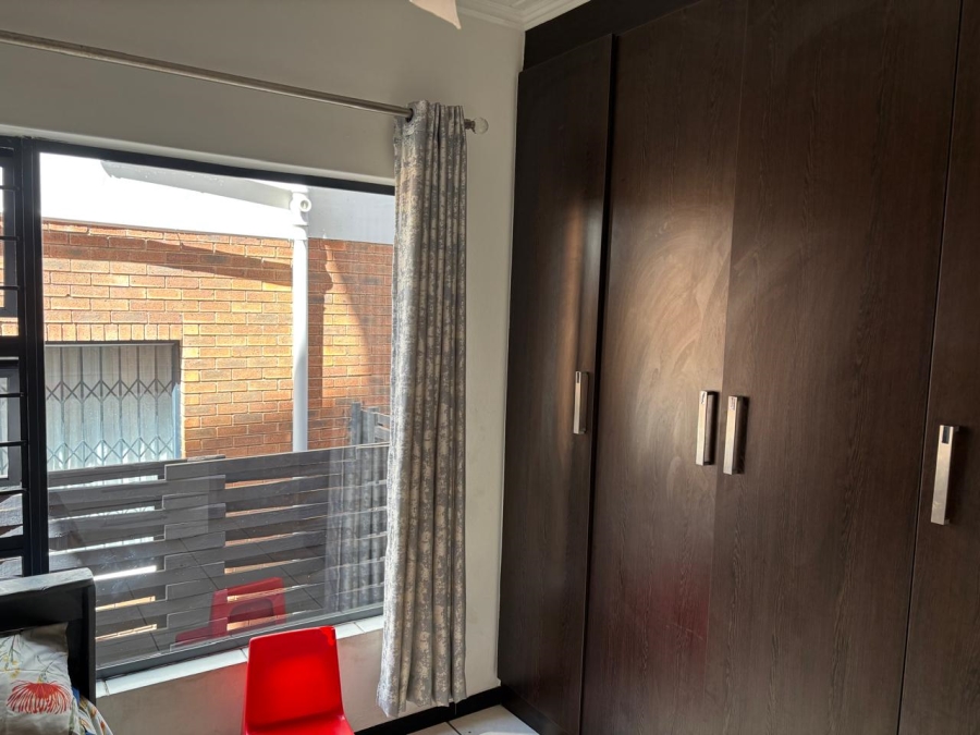 3 Bedroom Property for Sale in Greenstone Gate Gauteng