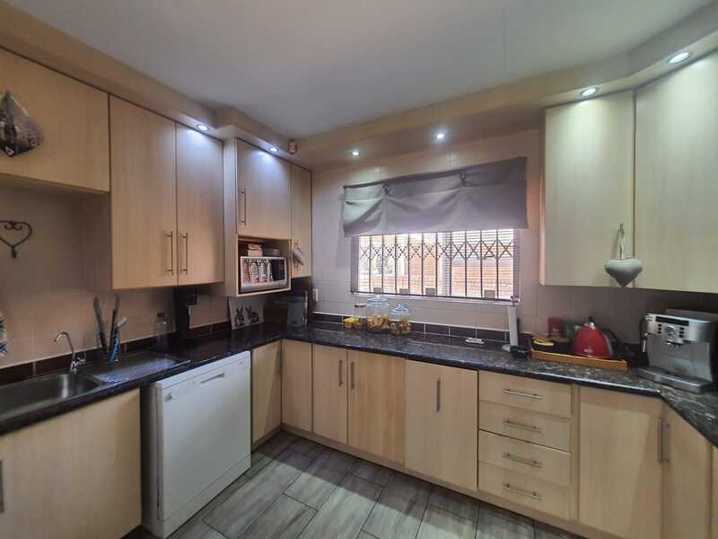 4 Bedroom Property for Sale in Vanderbijlpark SW 5 Gauteng