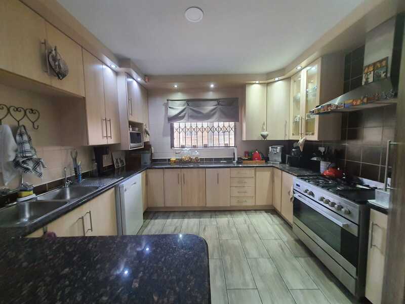 4 Bedroom Property for Sale in Vanderbijlpark SW 5 Gauteng