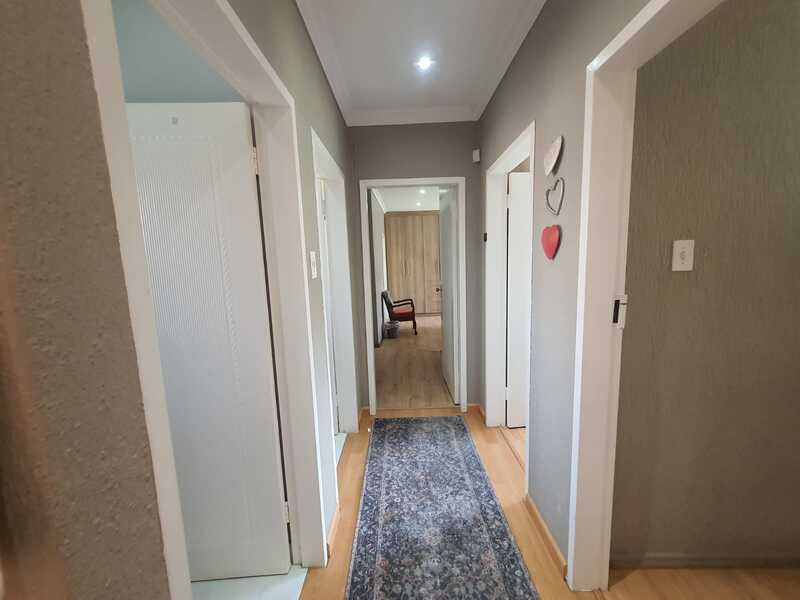 4 Bedroom Property for Sale in Vanderbijlpark SW 5 Gauteng