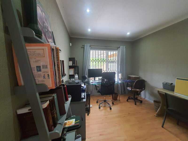4 Bedroom Property for Sale in Vanderbijlpark SW 5 Gauteng