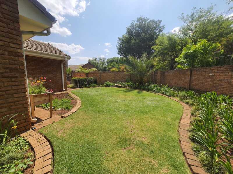 4 Bedroom Property for Sale in Vanderbijlpark SW 5 Gauteng