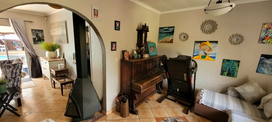 3 Bedroom Property for Sale in Goedeburg Gauteng