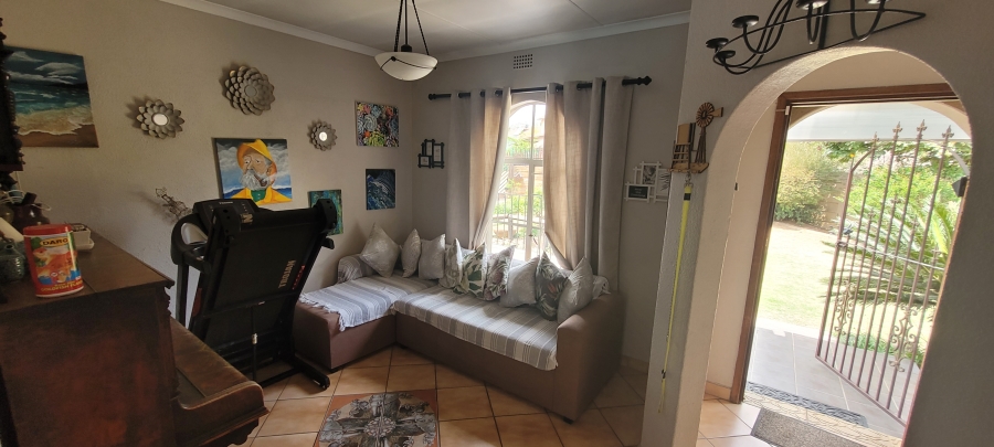 3 Bedroom Property for Sale in Goedeburg Gauteng