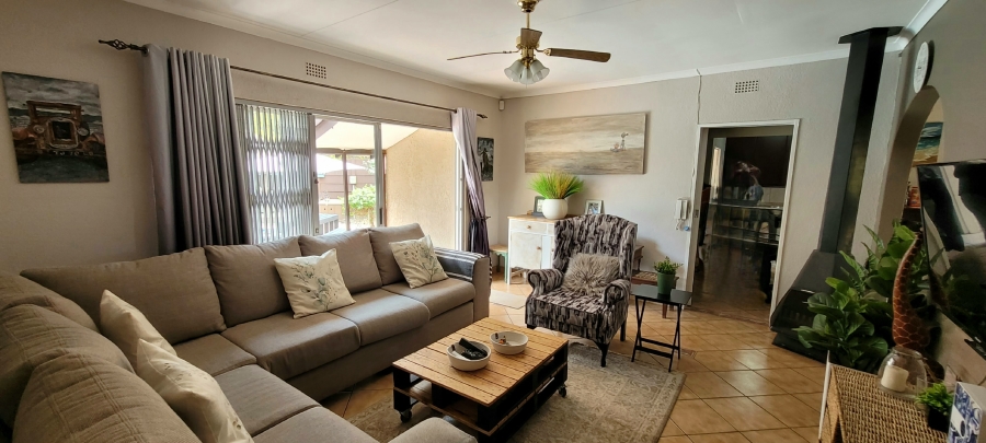 3 Bedroom Property for Sale in Goedeburg Gauteng