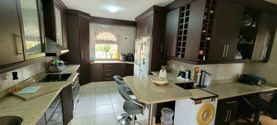 3 Bedroom Property for Sale in Goedeburg Gauteng