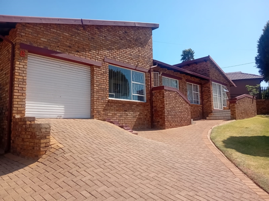 3 Bedroom Property for Sale in Noordkruin Gauteng