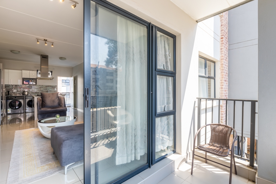 2 Bedroom Property for Sale in Bryanston Gauteng