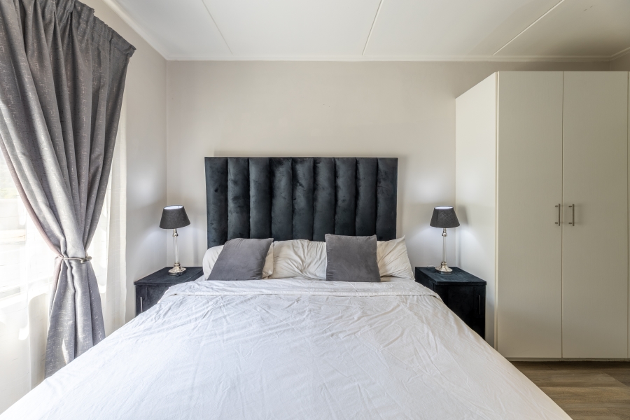 2 Bedroom Property for Sale in Bryanston Gauteng