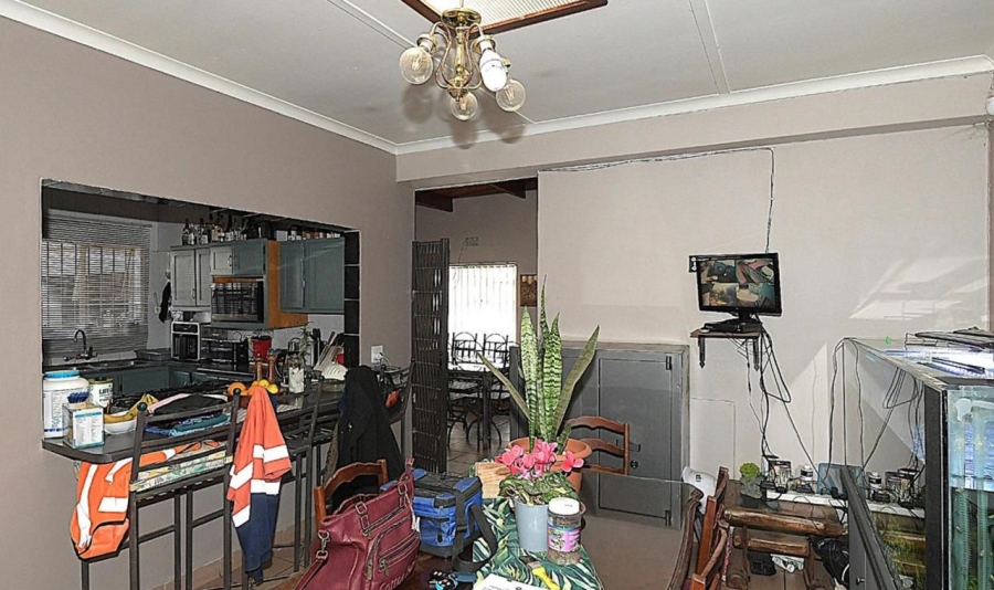 5 Bedroom Property for Sale in Selcourt Gauteng