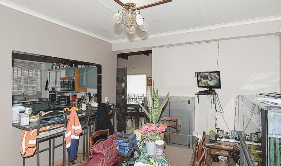 5 Bedroom Property for Sale in Selcourt Gauteng