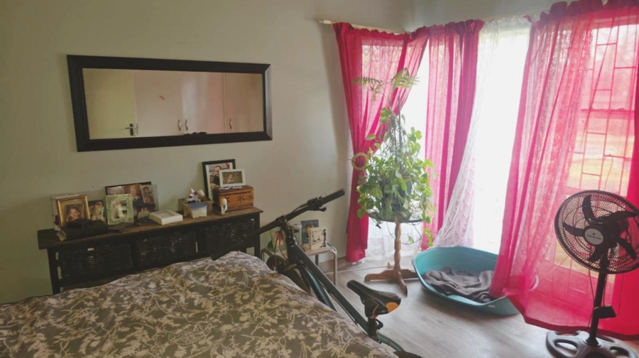 5 Bedroom Property for Sale in Selcourt Gauteng