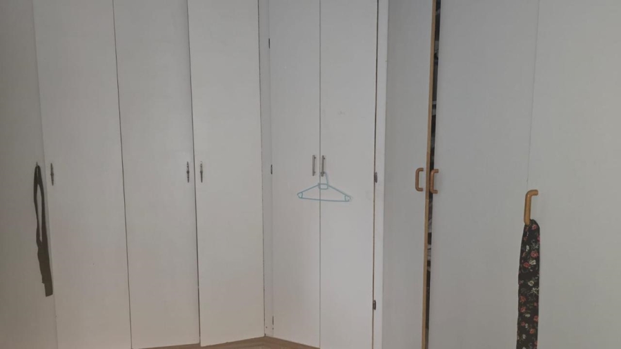 5 Bedroom Property for Sale in Selcourt Gauteng