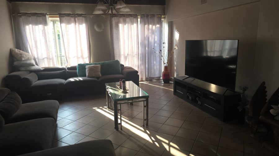 5 Bedroom Property for Sale in Selcourt Gauteng