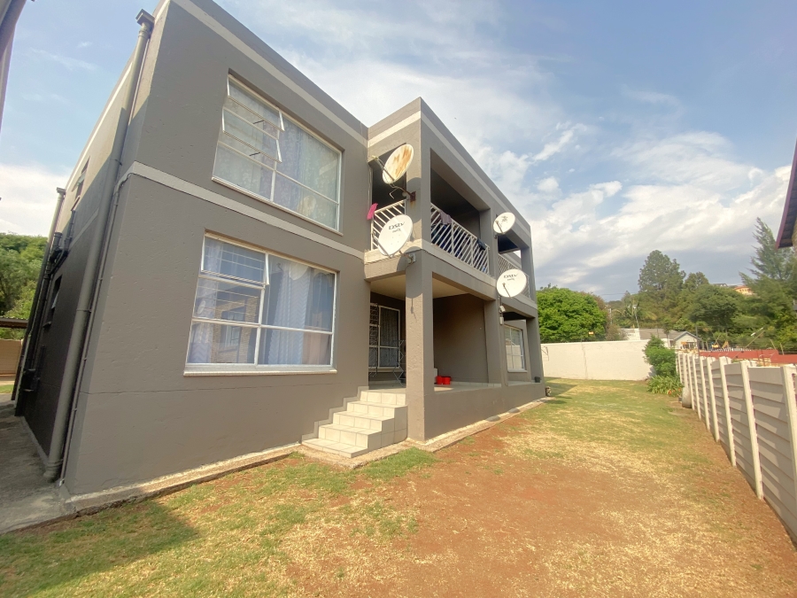 2 Bedroom Property for Sale in Roodekrans Gauteng