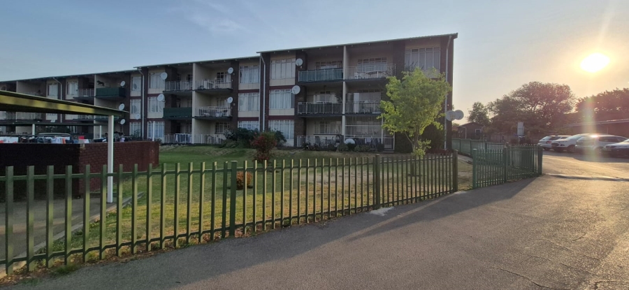 2 Bedroom Property for Sale in Impala Park Gauteng