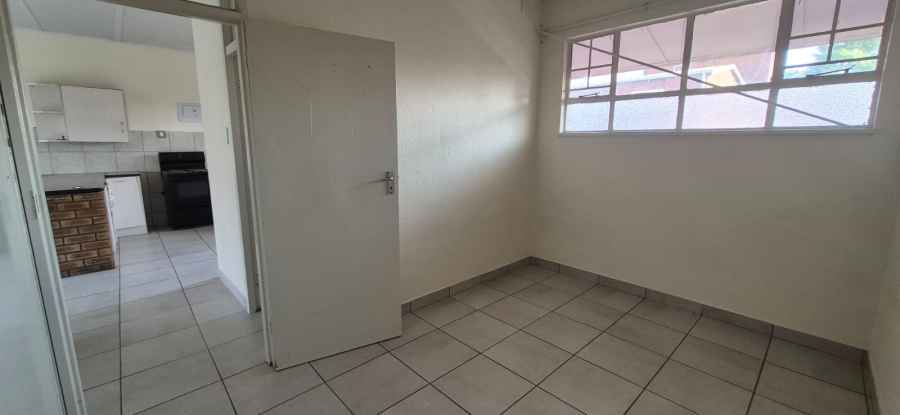 2 Bedroom Property for Sale in Impala Park Gauteng