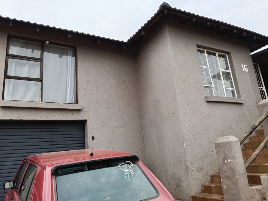 3 Bedroom Property for Sale in Noordheuwel Gauteng