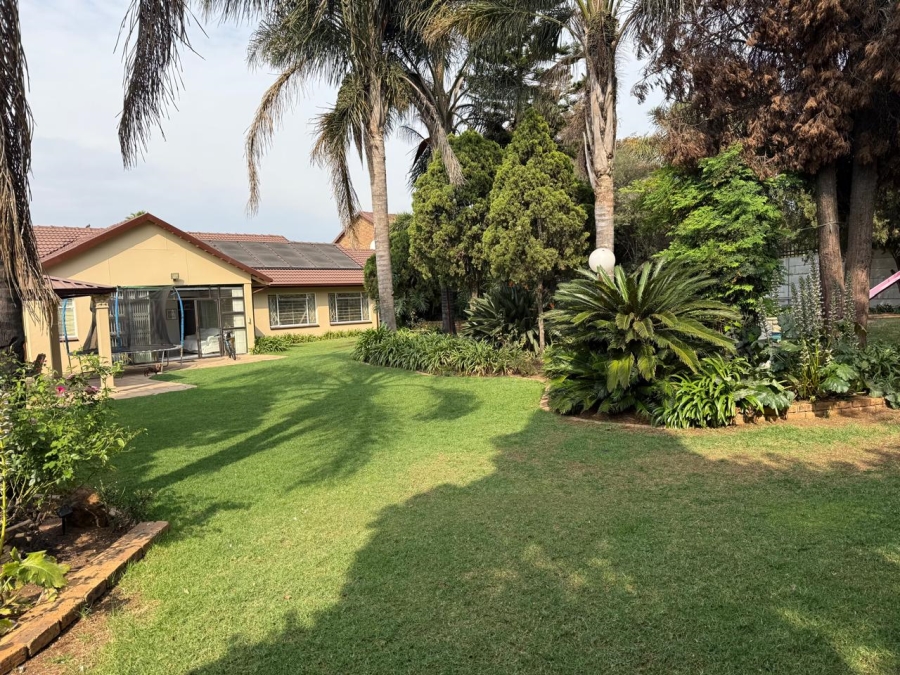 4 Bedroom Property for Sale in Brackenhurst Gauteng