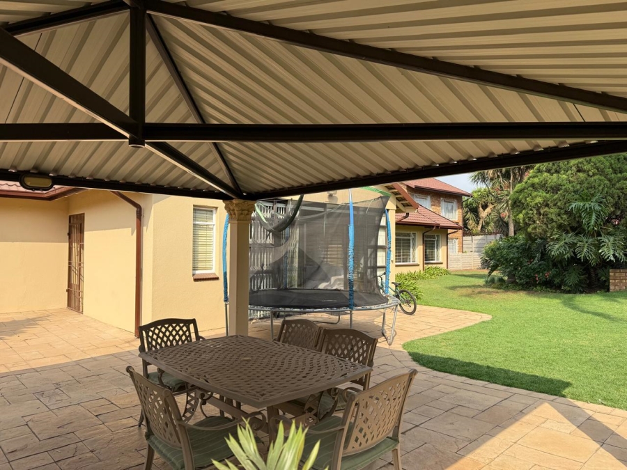 4 Bedroom Property for Sale in Brackenhurst Gauteng