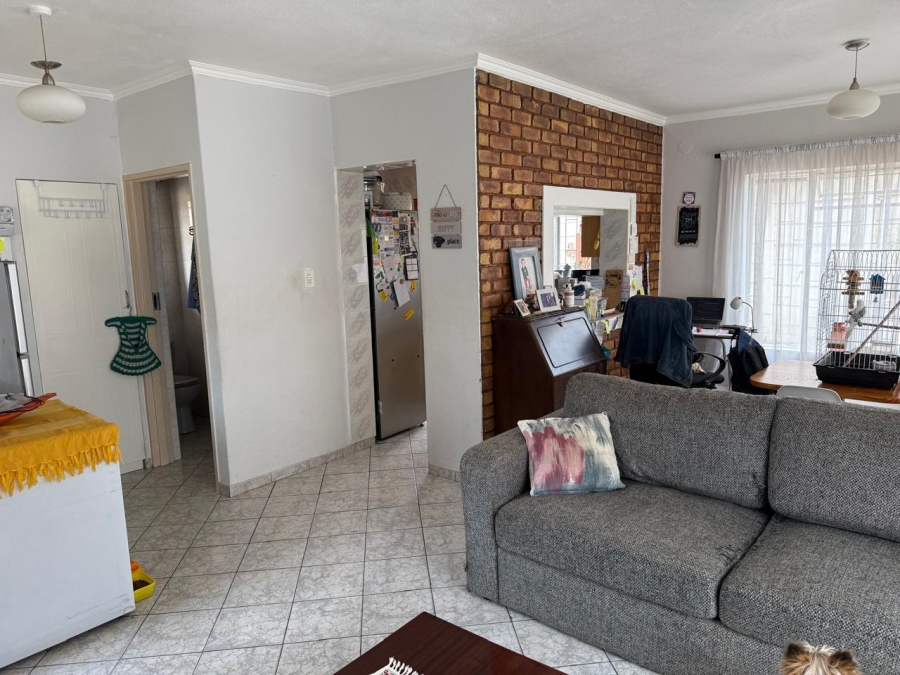 4 Bedroom Property for Sale in Brackenhurst Gauteng