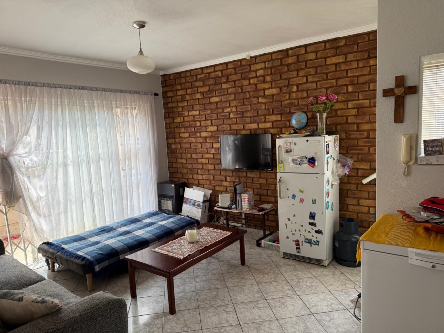 4 Bedroom Property for Sale in Brackenhurst Gauteng