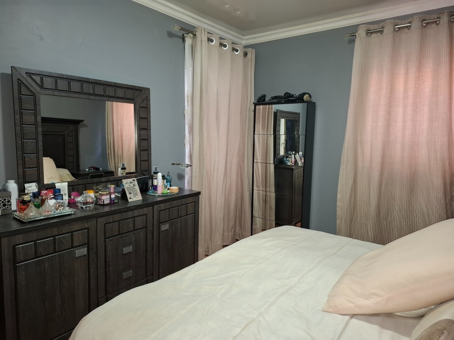 3 Bedroom Property for Sale in Actonville Gauteng