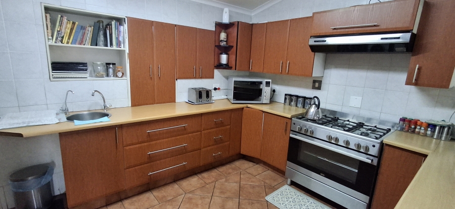 3 Bedroom Property for Sale in Sinoville Gauteng