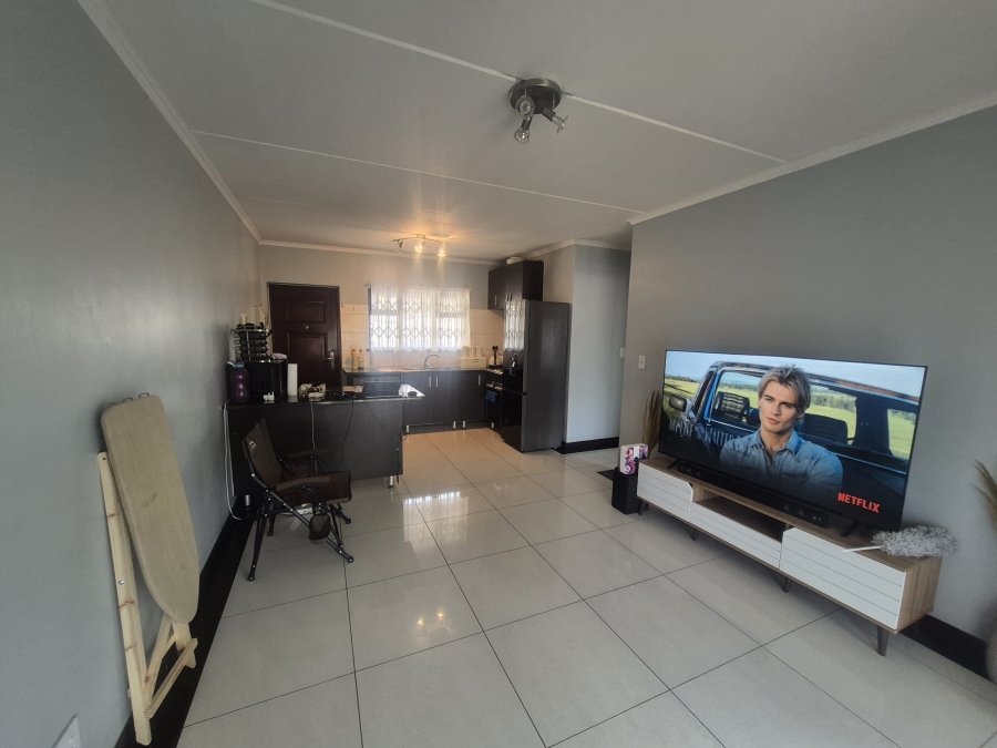 To Let 1 Bedroom Property for Rent in Noordwyk Gauteng