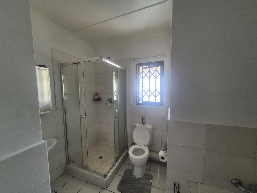 To Let 1 Bedroom Property for Rent in Noordwyk Gauteng
